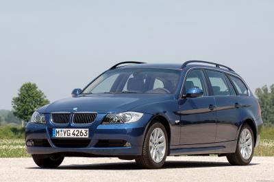 https://www.ultimatespecs.com/cargallery/11/812/w400_BMW-E91-3-Series-Touring-8.jpg