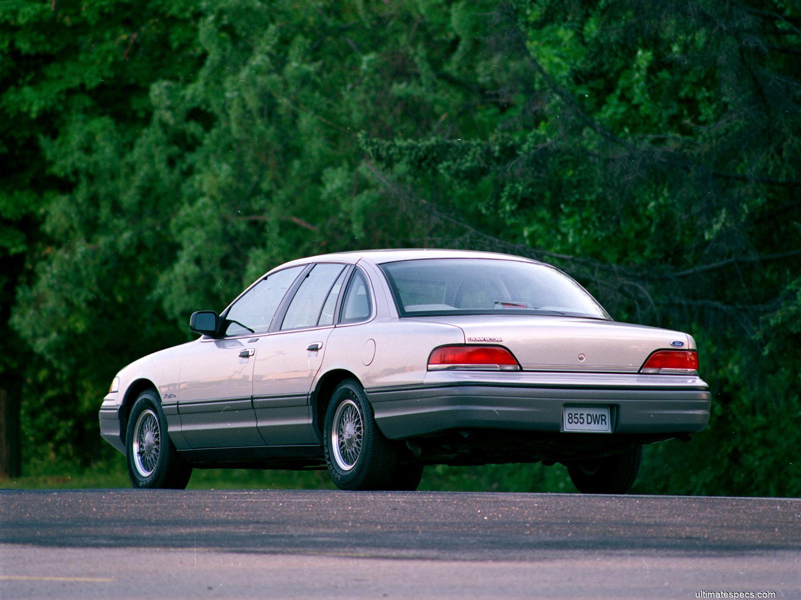 Ford Crown Victoria Touring Sedan 1992