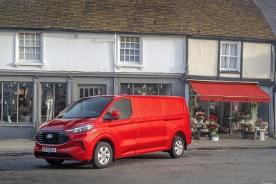 Ford Transit Custom Van L2 2024 320 E-Transit 160kW MS-RT (2024)