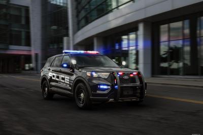 Ford Explorer 6 Police Interceptor Utility 2025 3.3 Hybrid AWD (2024)