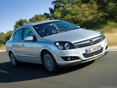https://www.ultimatespecs.com/cargallery/14/3893/w400_Opel-Astra-H-Sedan-2.jpg