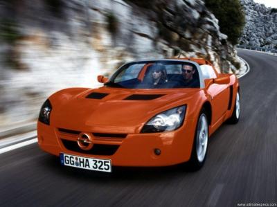 Opel Speedster 2.2i 16v (2000)