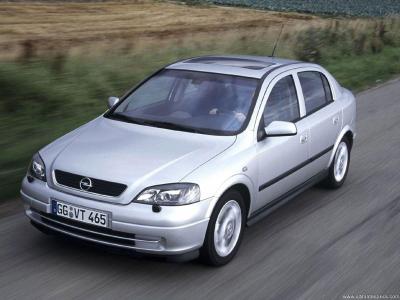 Opel Astra G Sedan Club 1.7 TD specs, dimensions