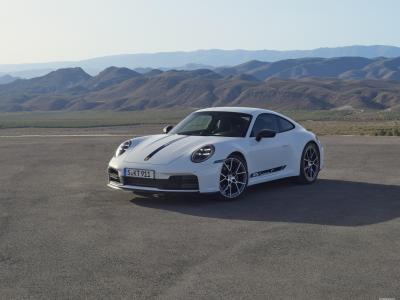 Porsche 911 Coupe (992.2) Carrera T (2024)