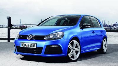 Volkswagen Golf VII GTI Performance 2.0 TSI ACC - Jung & Werth