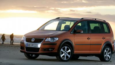 Specs for all Volkswagen Touran versions