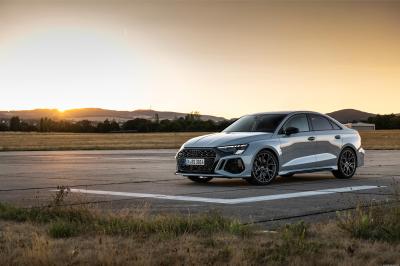 Audi A3 (8Y) Sedan S3 quattro Technische Daten, Verbrauch, CO2 Emissionen
