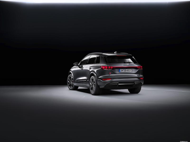 Audi Q6 e-tron image