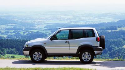 Nissan Terrano II, This Terrano II is a mixture of Nissan T…