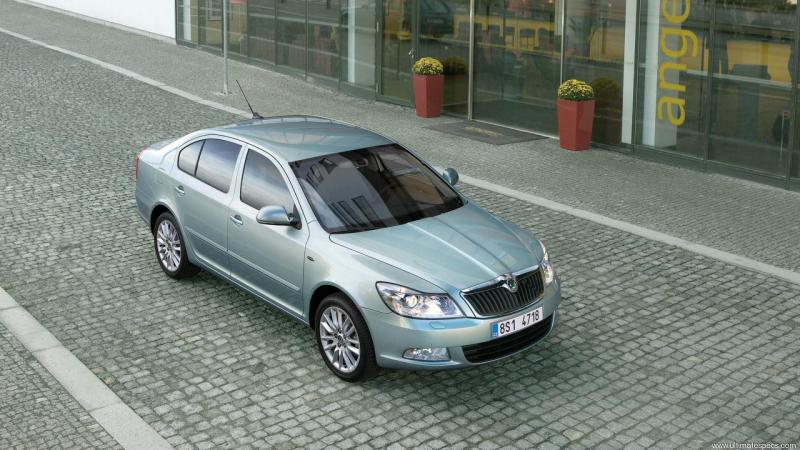 Skoda Laura image