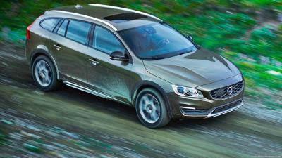 Specs for all Volvo V60 Cross Country versions