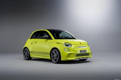 Abarth 500e 42 kWh (2023)